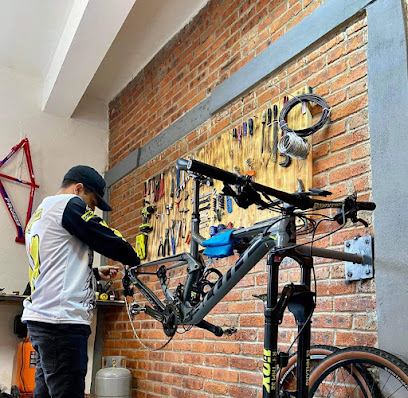 Dirección, horario, teléfono y opiniones de Doctor Bike Taller en Irapuato