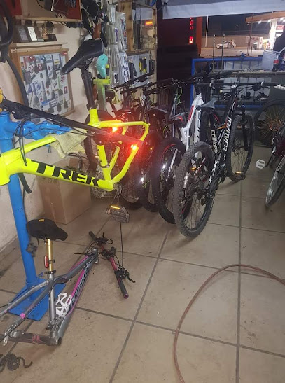 Dirección, horario, teléfono y opiniones de Doctor Bike (Villas de Irapuato) en Irapuato