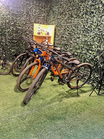 Dirección, horario, teléfono y opiniones de Elevenine Bikes •Carpas en Tlajomulco