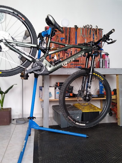 Dirección, horario, teléfono y opiniones de Stacion Bike en Ensenada
