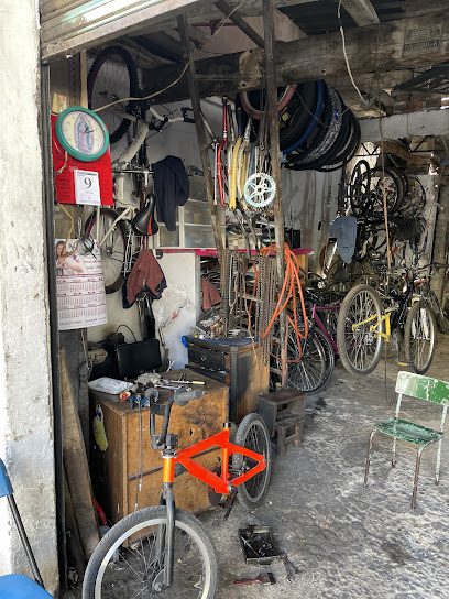 Dirección, horario, teléfono y opiniones de Taller Bicicletas (Arenal) en Azcapotzalco