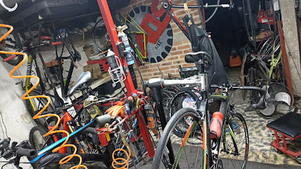 Dirección, horario, teléfono y opiniones de Caos Bike 2 en Guadalajara