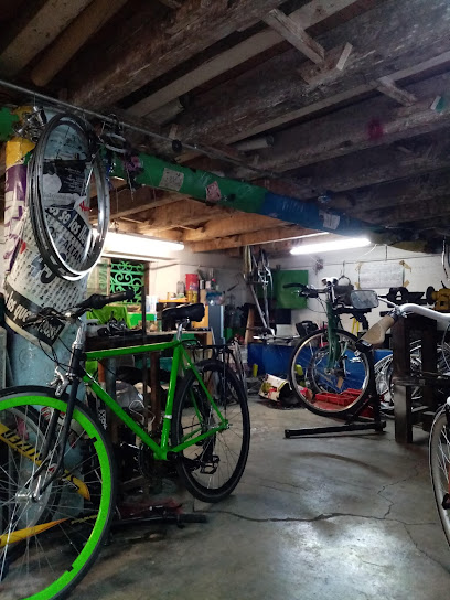 Dirección, horario, teléfono y opiniones de Taller Comunitario Enchulame La Bici en Cuauhtémoc