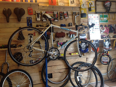 Dirección, horario, teléfono y opiniones de Taller de Bicicletas En La Roma Rompepistas en Cuauhtémoc