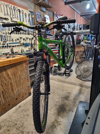 Dirección, horario, teléfono y opiniones de Biketools Garage - Taller Bicis en Monterrey