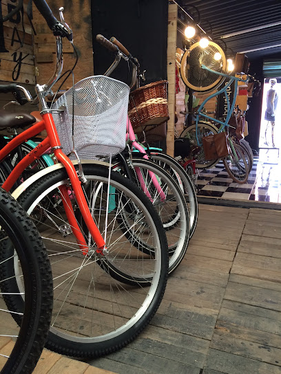 Dirección, horario, teléfono y opiniones de Dogma Bikes.Boutique en San Andrés Cholula