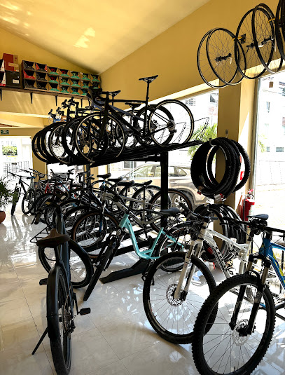Dirección, horario, teléfono y opiniones de Joyriders Bike Store en Playa del Carmen